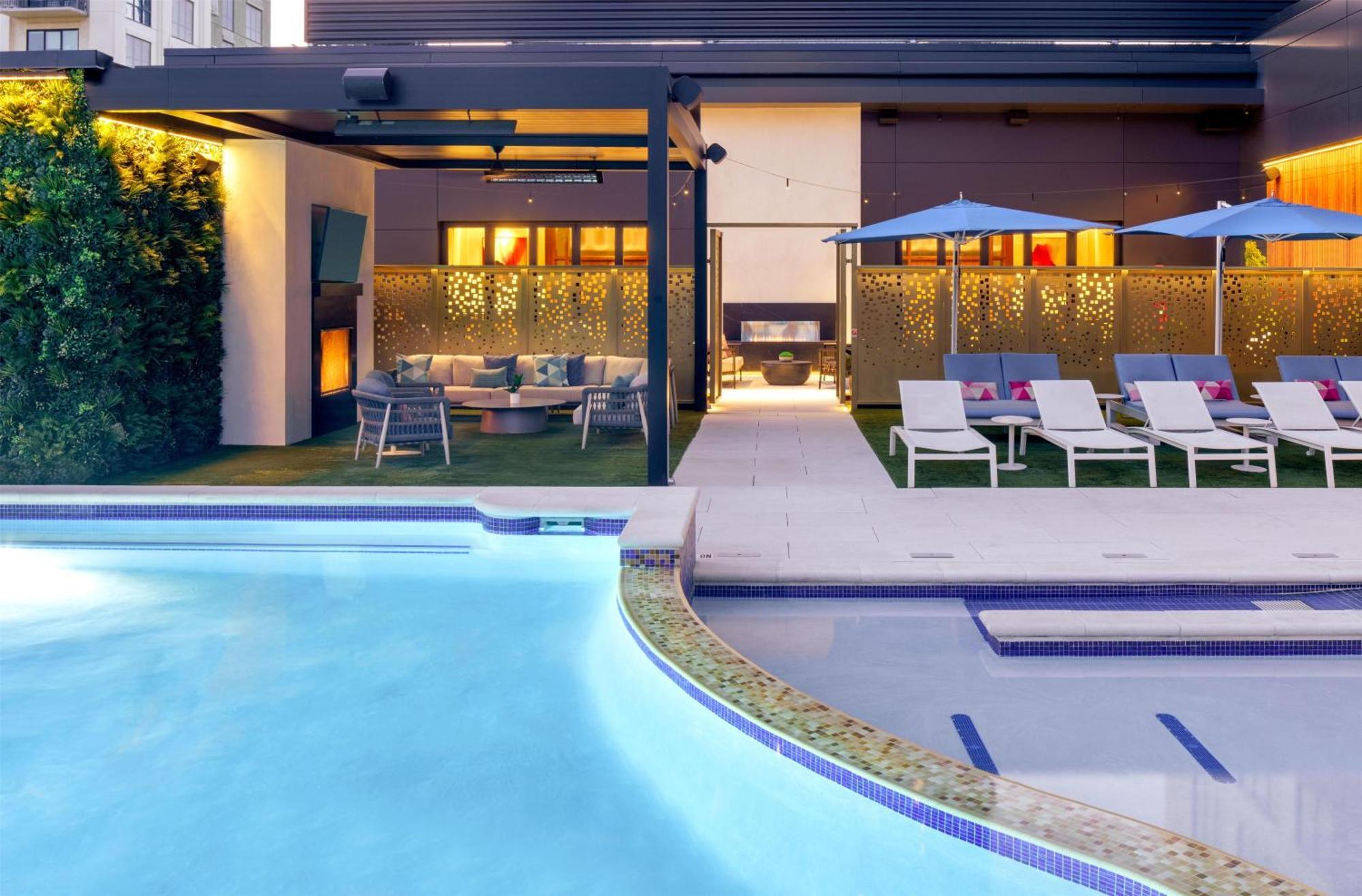 Tempo By Hilton Downtown 3* Nashville