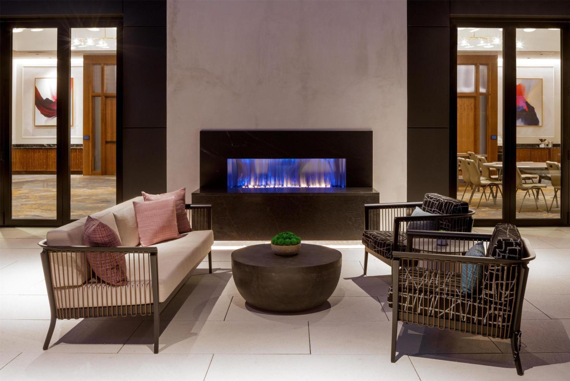 Tempo By Hilton Downtown Hotel Nashville