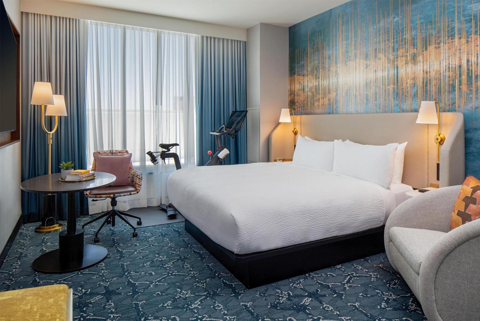 Hotel Tempo By Hilton Downtown