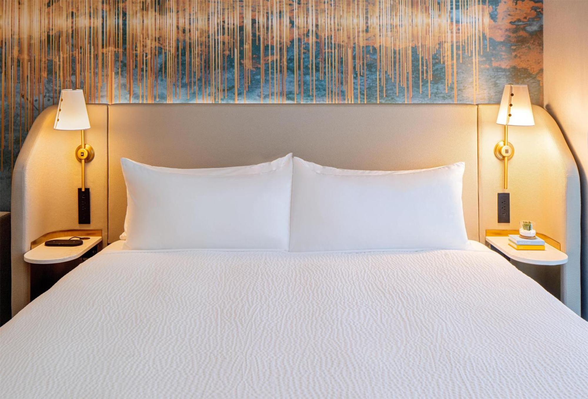 Hotel Tempo By Hilton Downtown 3*