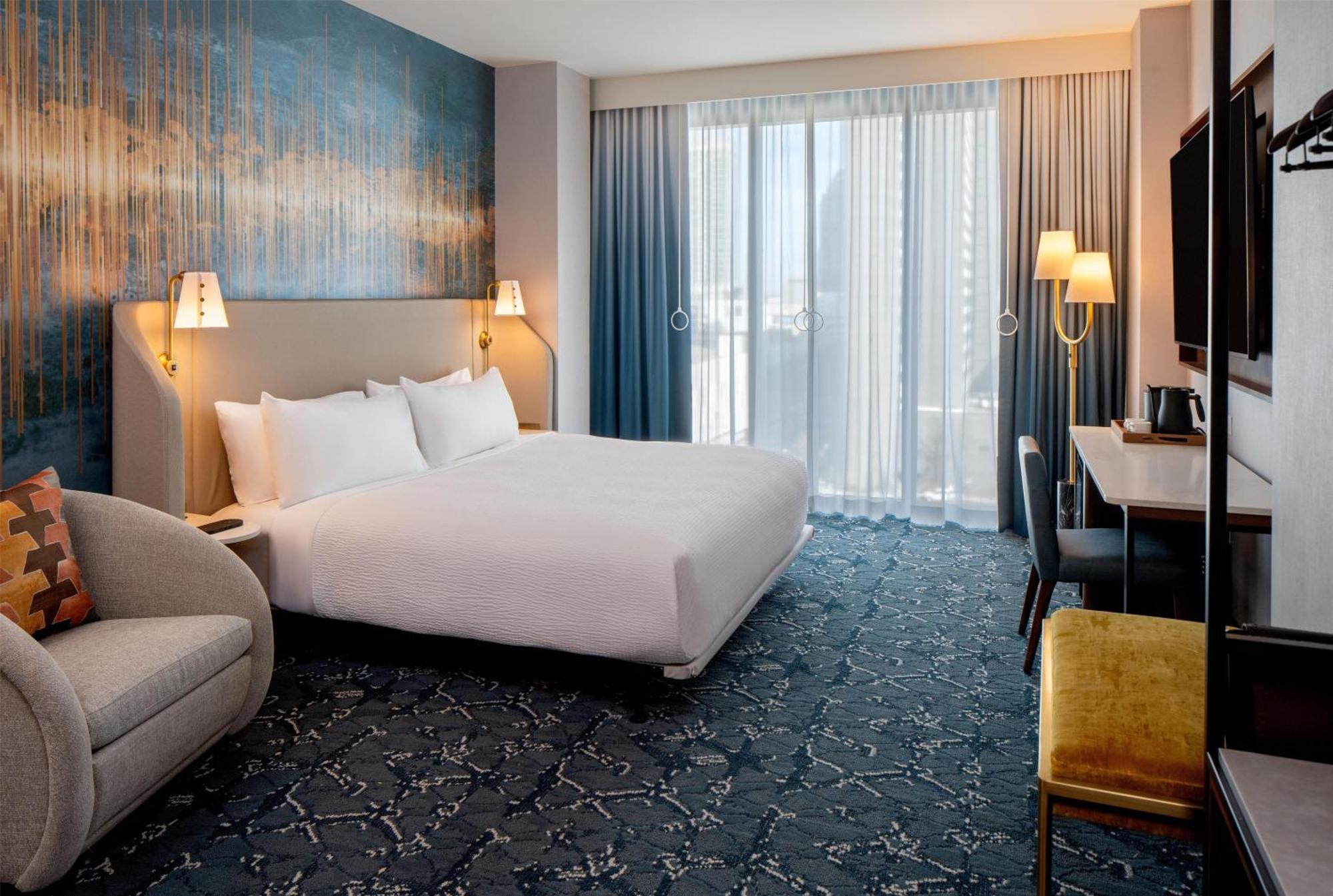 Hotel Tempo By Hilton Downtown 3*