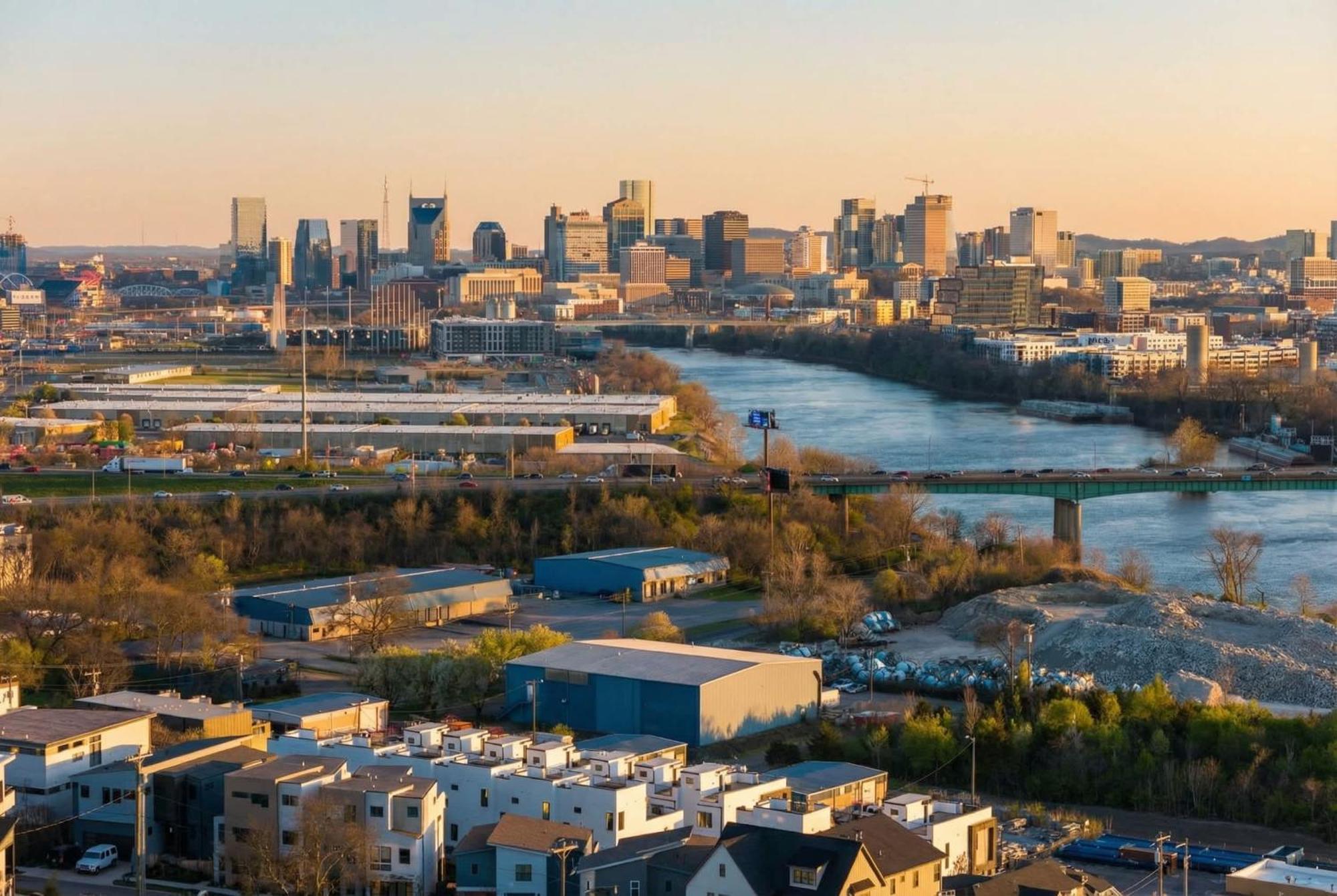 New We Roll Rooftop - Hot Tub With Views - 13 Beds Holiday home Nashville