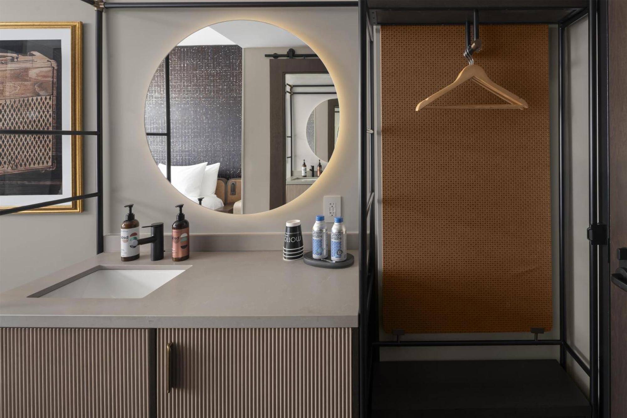 Motto By Hilton Downtown Nashville