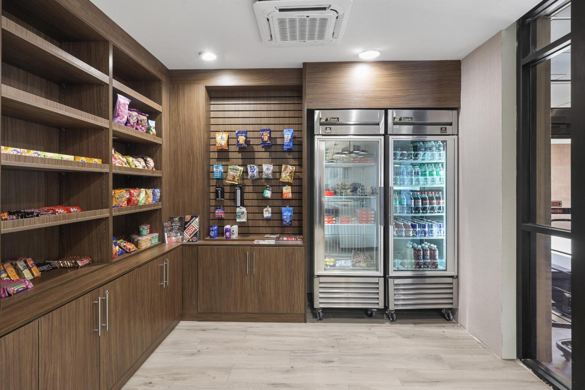 La Quinta By Wyndham Airport/opryland Hotel Nashville