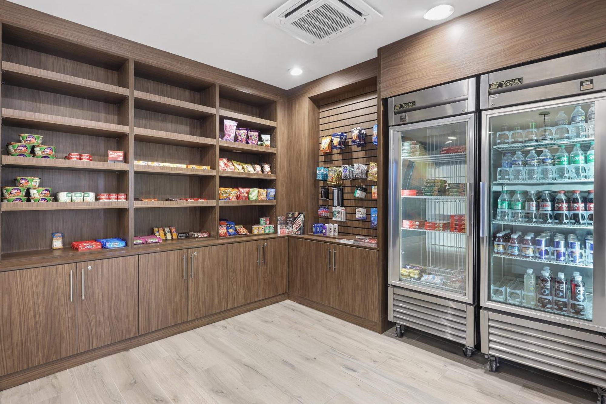 La Quinta By Wyndham Airport/opryland Hotel 3*