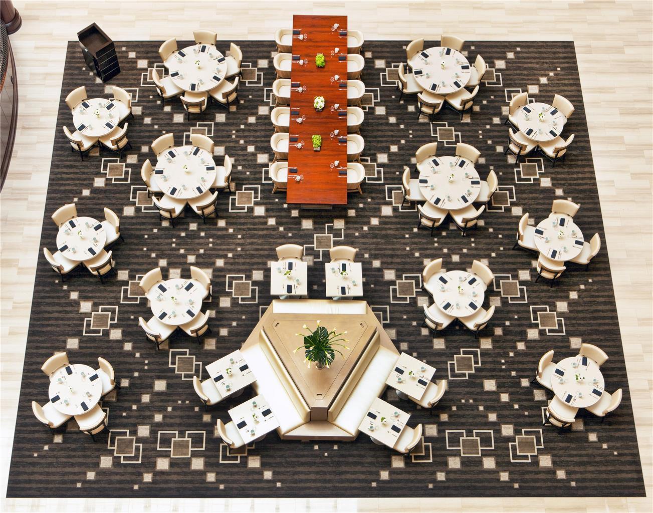 Hilton Downtown Hotel 4*