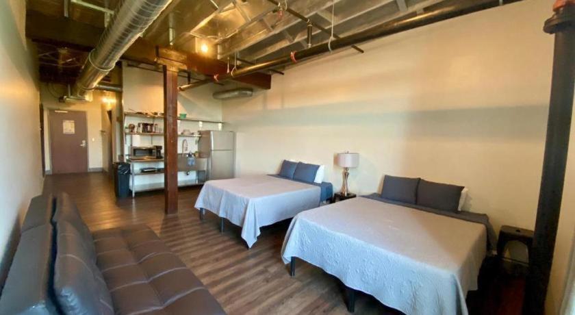 Downtown - Adults Only * Nashville