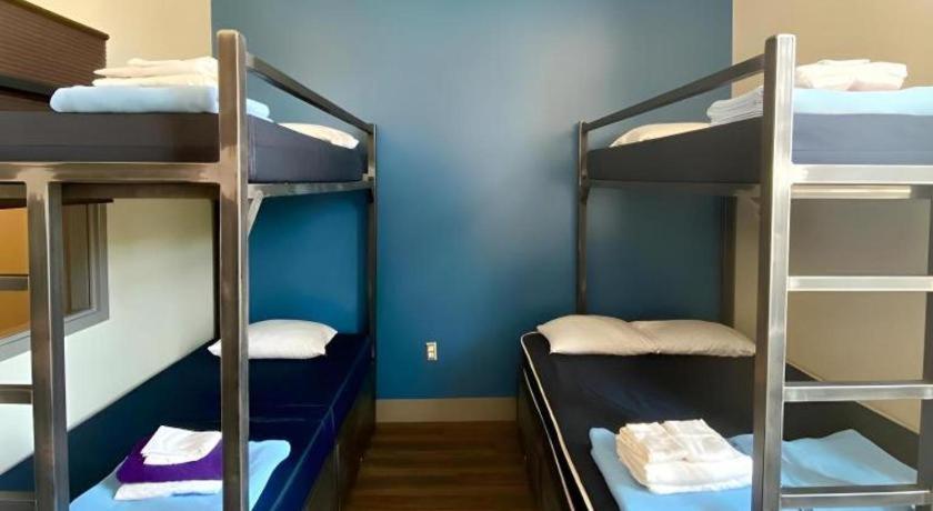 Downtown - Adults Only Hostel