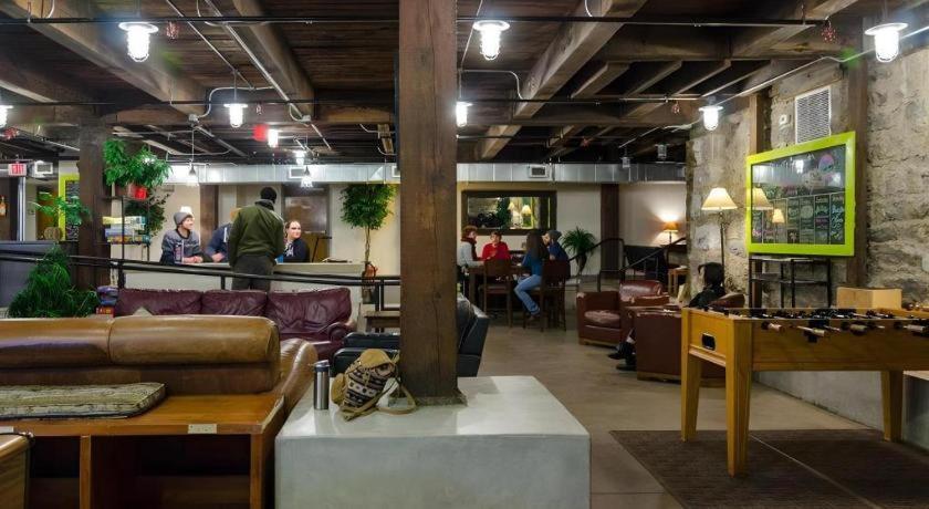 Downtown - Adults Only Hostel *