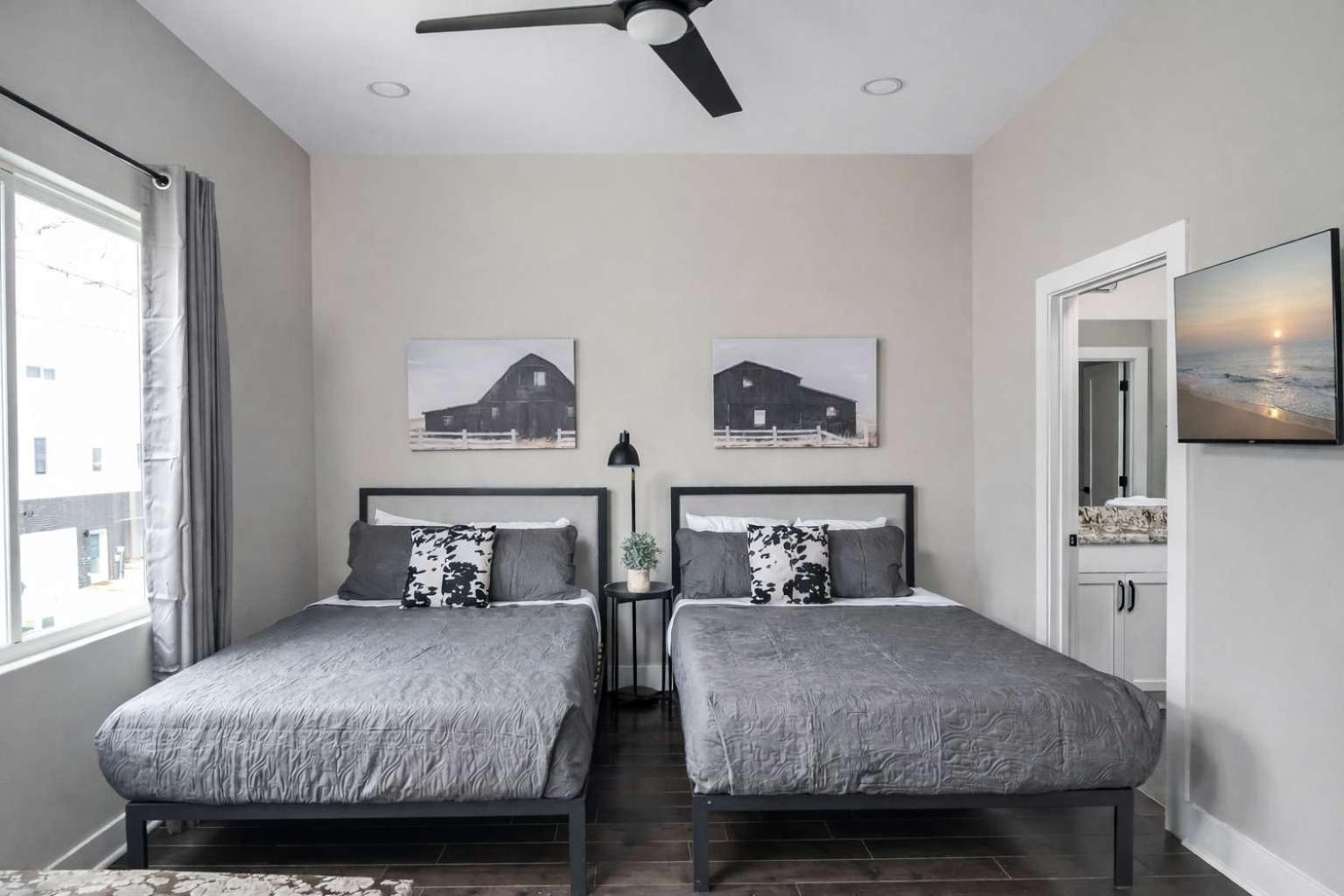 New - Rooftop Views - Hot Tub Holiday home Nashville