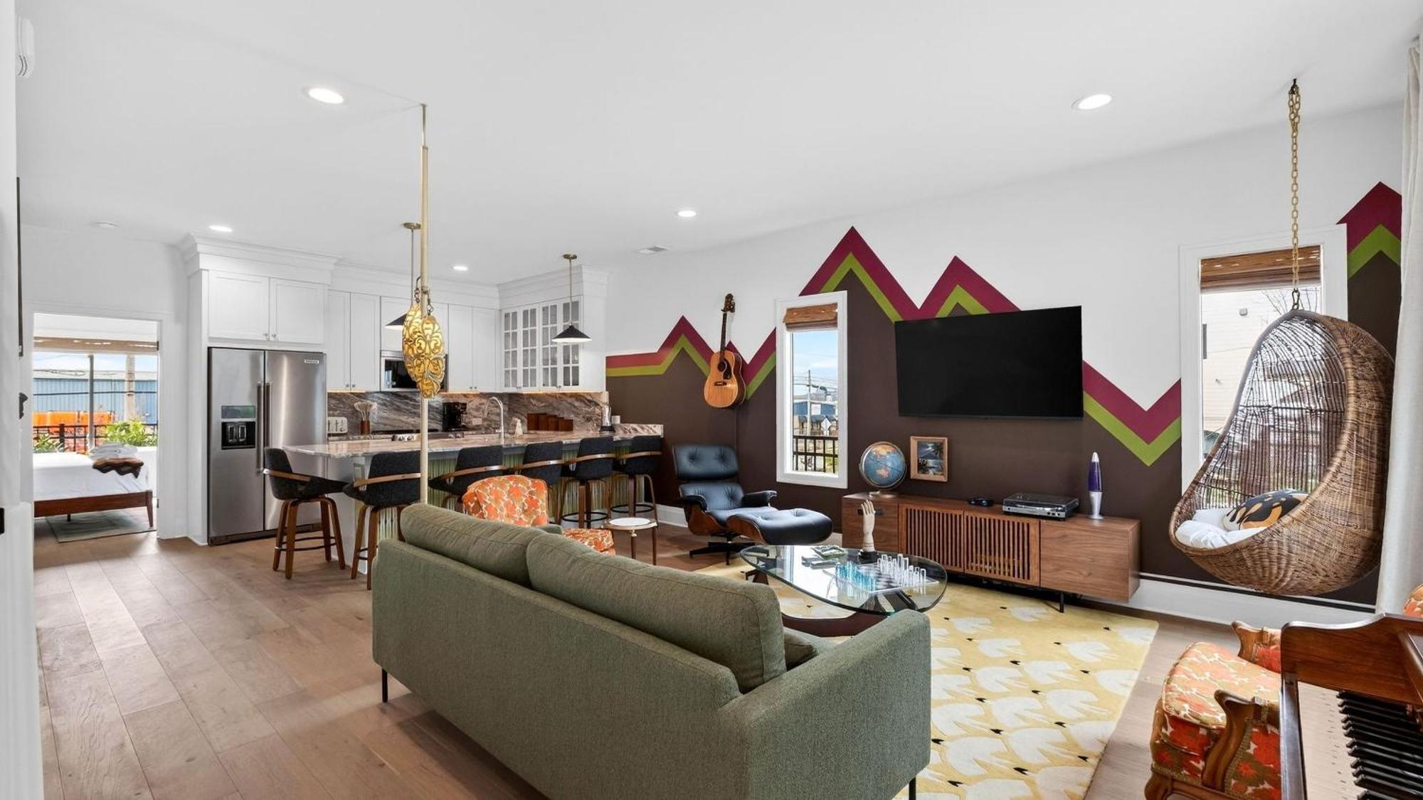 That '70s Show By Avantstay Holiday home