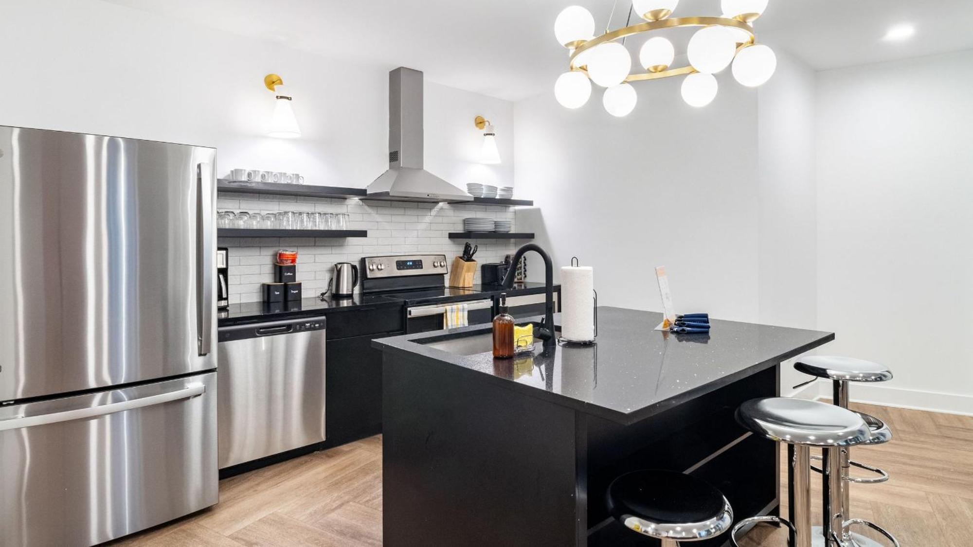 Carter Buyout - 2 Units By Avantstay *
