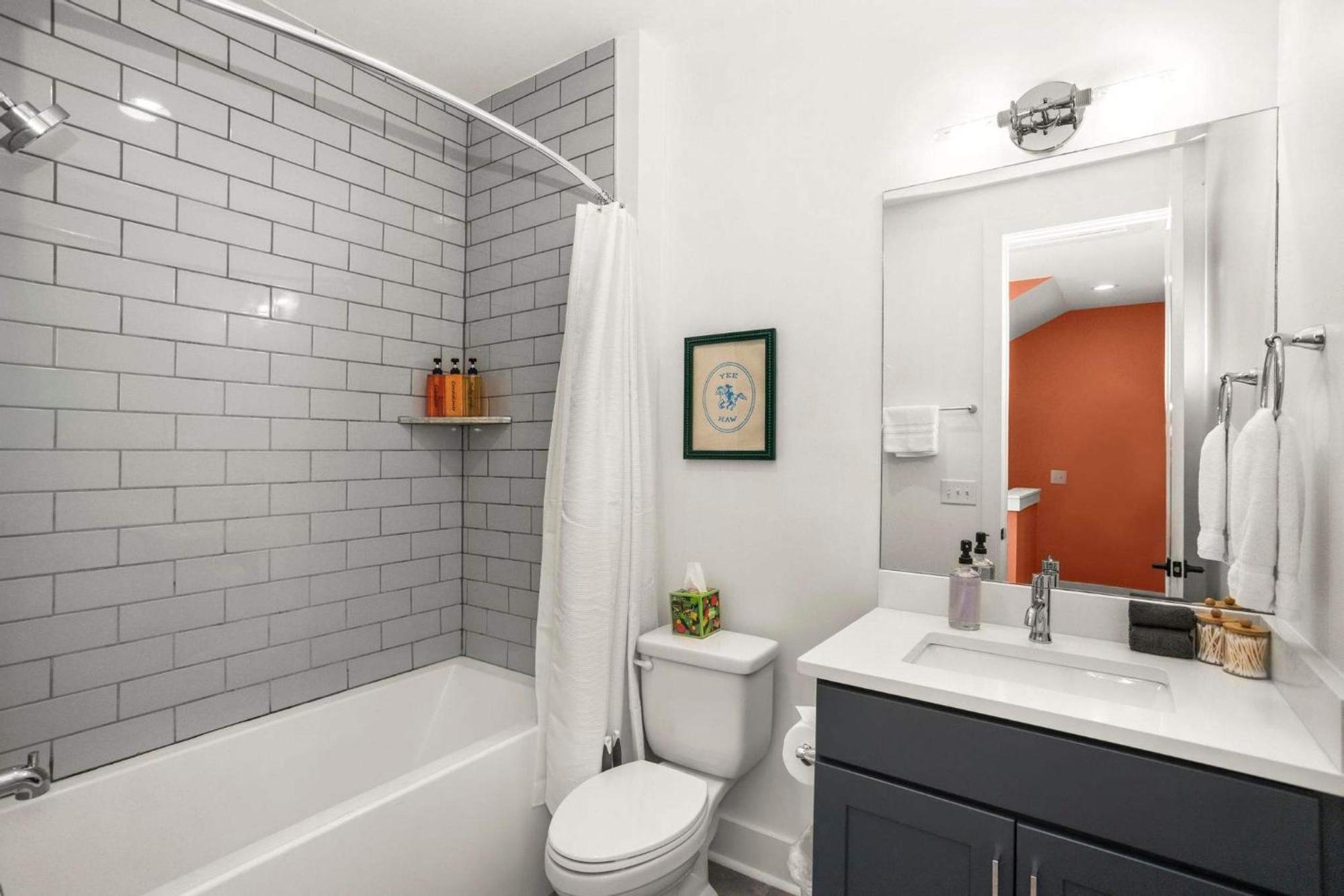 Prime Spot Minutes To 12 South Gulch & Broadway Holiday home