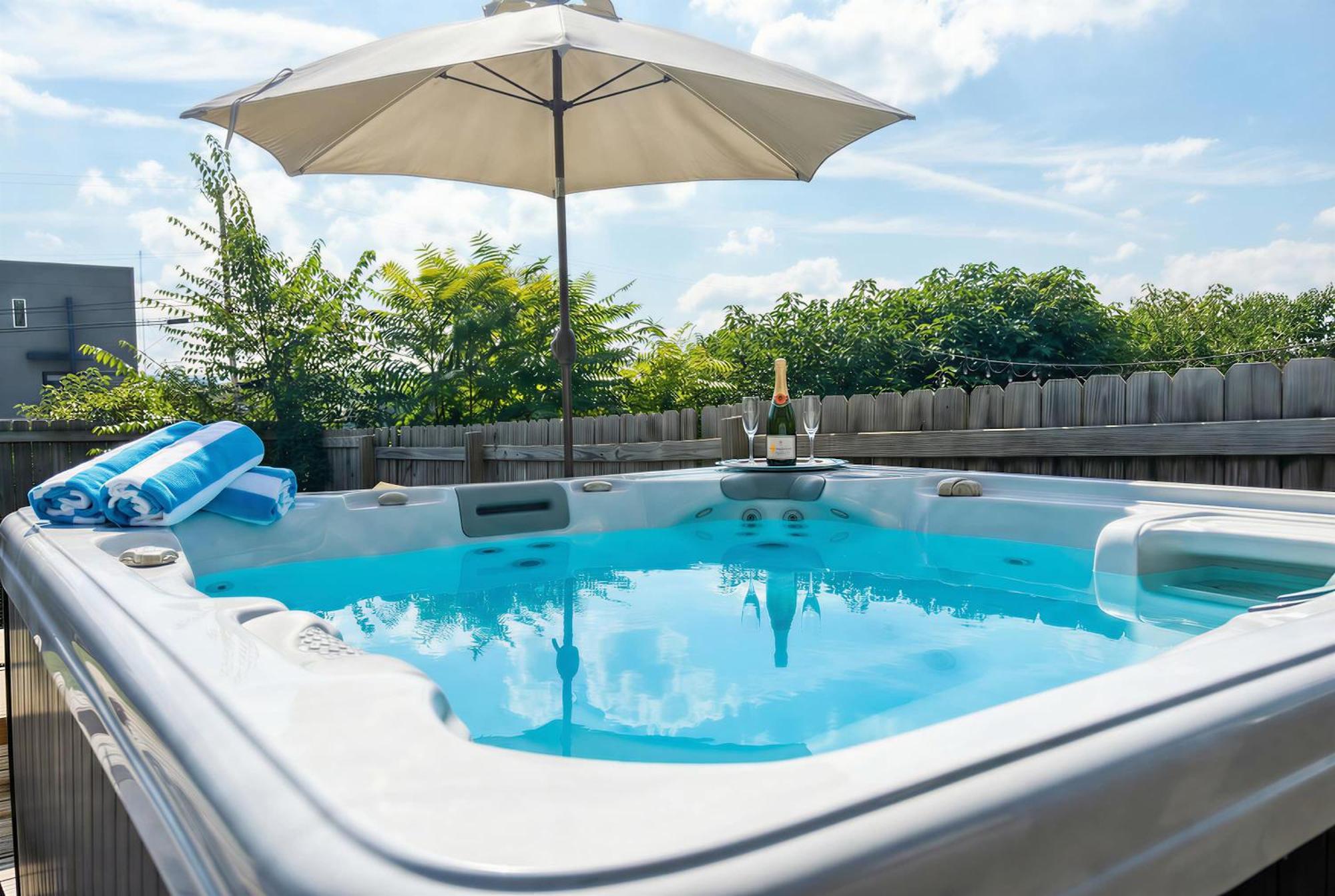 Private Pool Game Compound Minutes To Broadway * Nashville
