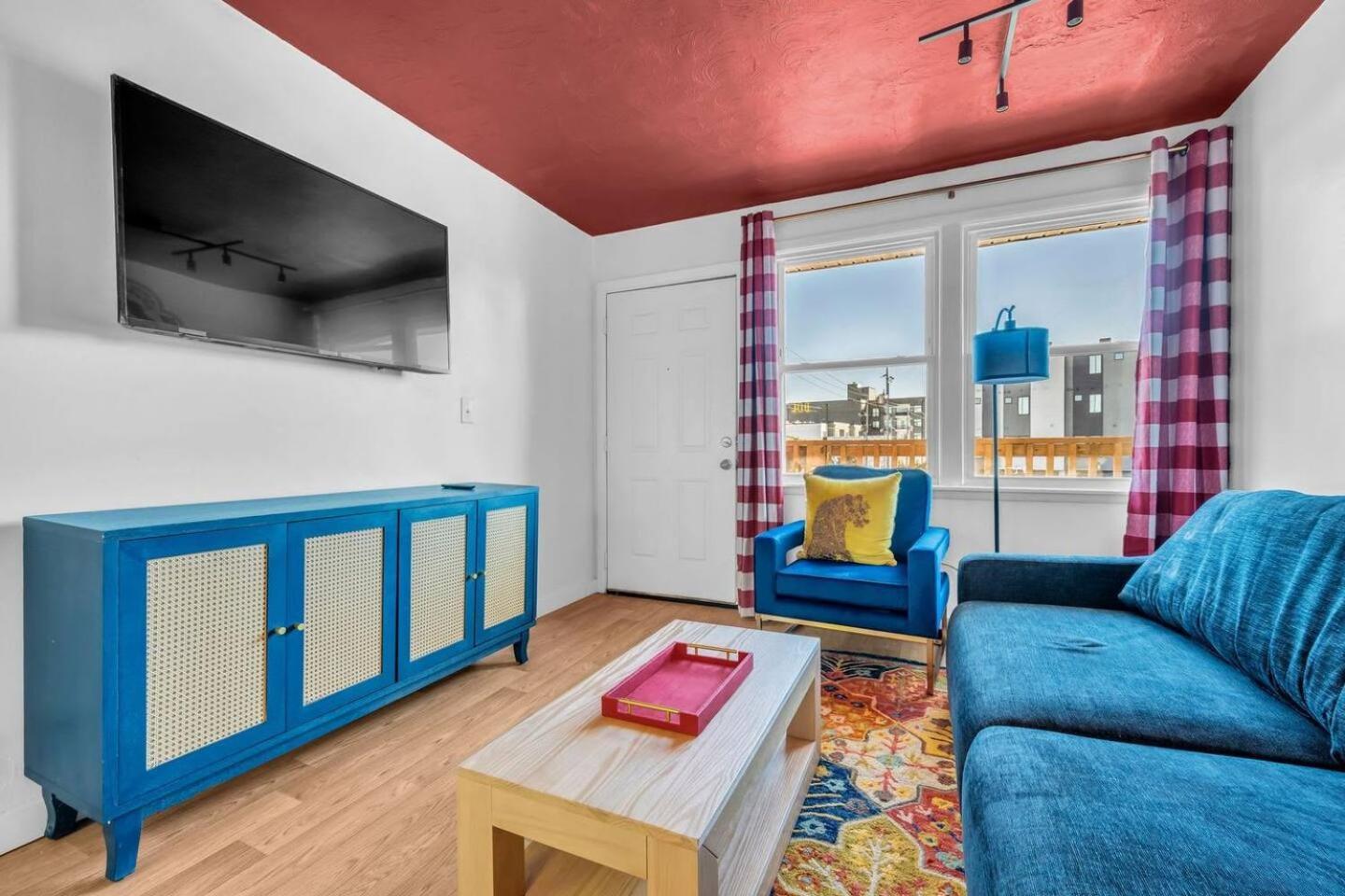 Spacious 2br Downtown | Free Parking Nashville