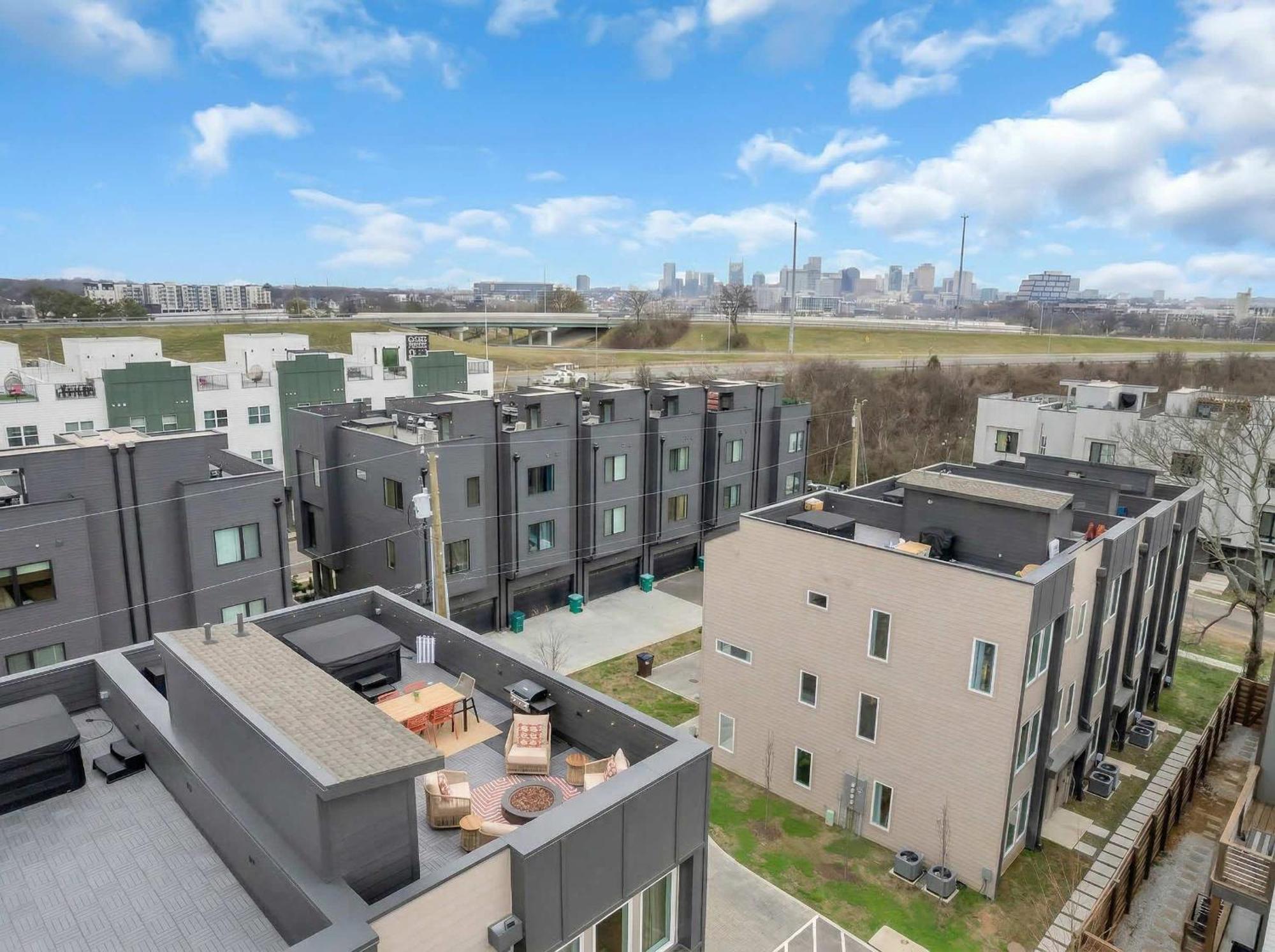 Apartment Rooftop Nights In - 3br - Office Nashville