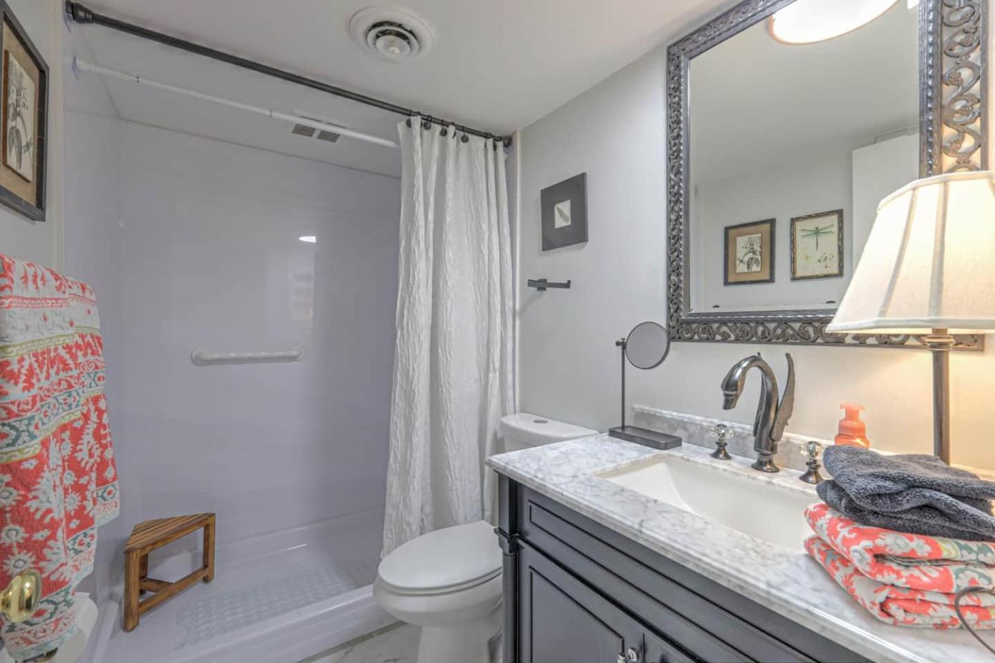 Cozy Hills 3b,2b Park Free In Unit Wd *