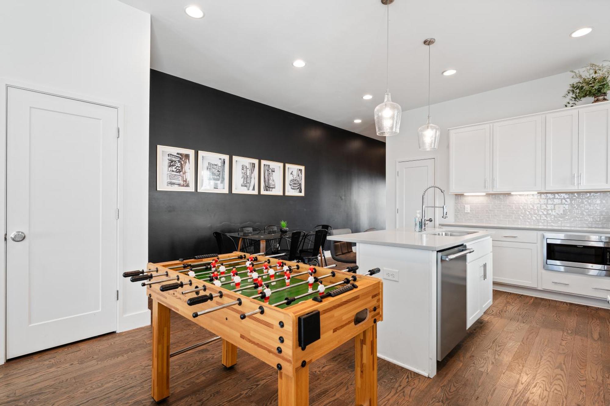Holiday home Balcony Bar, Grill & Firepit With A View And Sleeps 16 Only 8 To Broadway Nashville