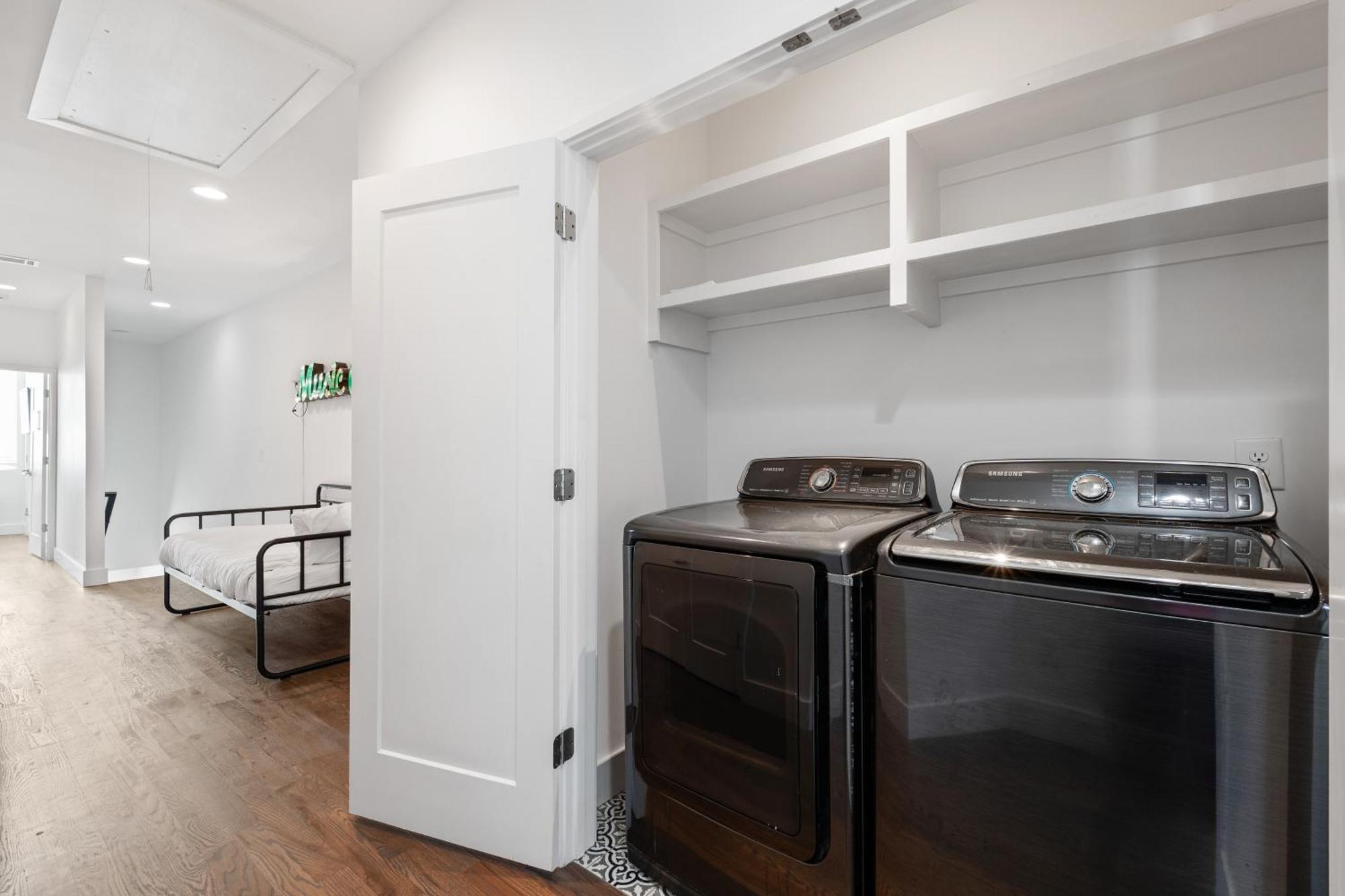 Balcony Bar, Grill & Firepit With A View And Sleeps 16 Only 8 To Broadway