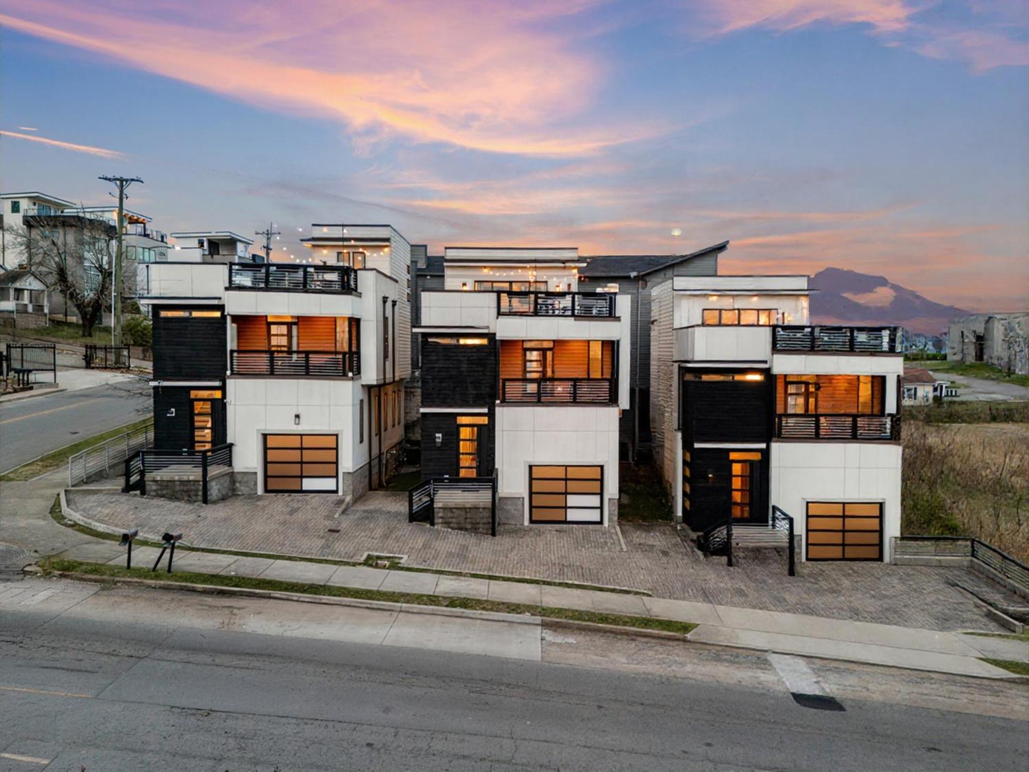 8min To Downtown With Rooftop Golf Grill And Firepit Holiday home Nashville