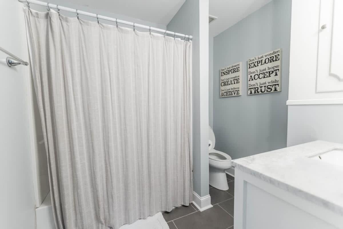 Cozy Retreat 10 Min To Broadway Holiday home Nashville