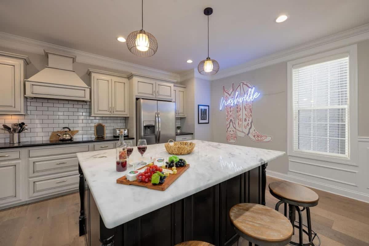 Gulch Melody - Private Rooftop - Heart Of Gulch Holiday home