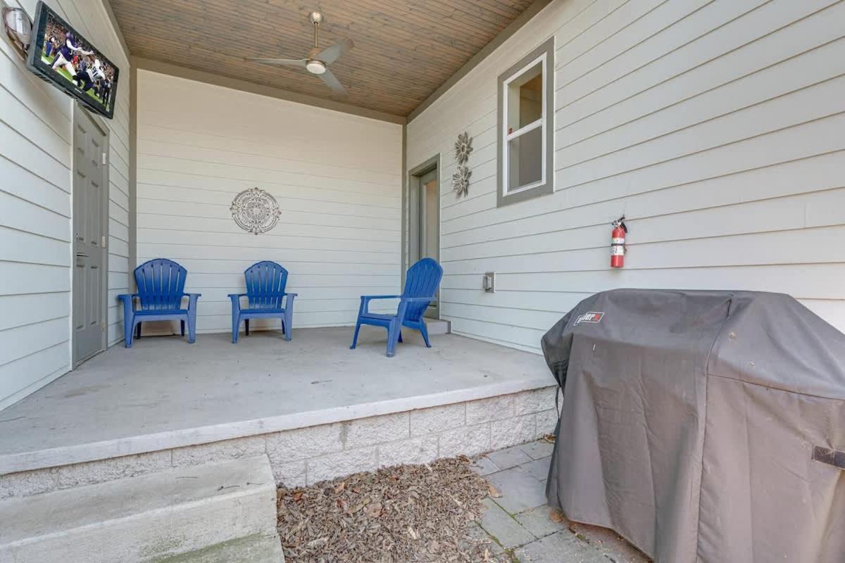 Cultured Coach - Music Row - Mins To Downtown Holiday home Nashville