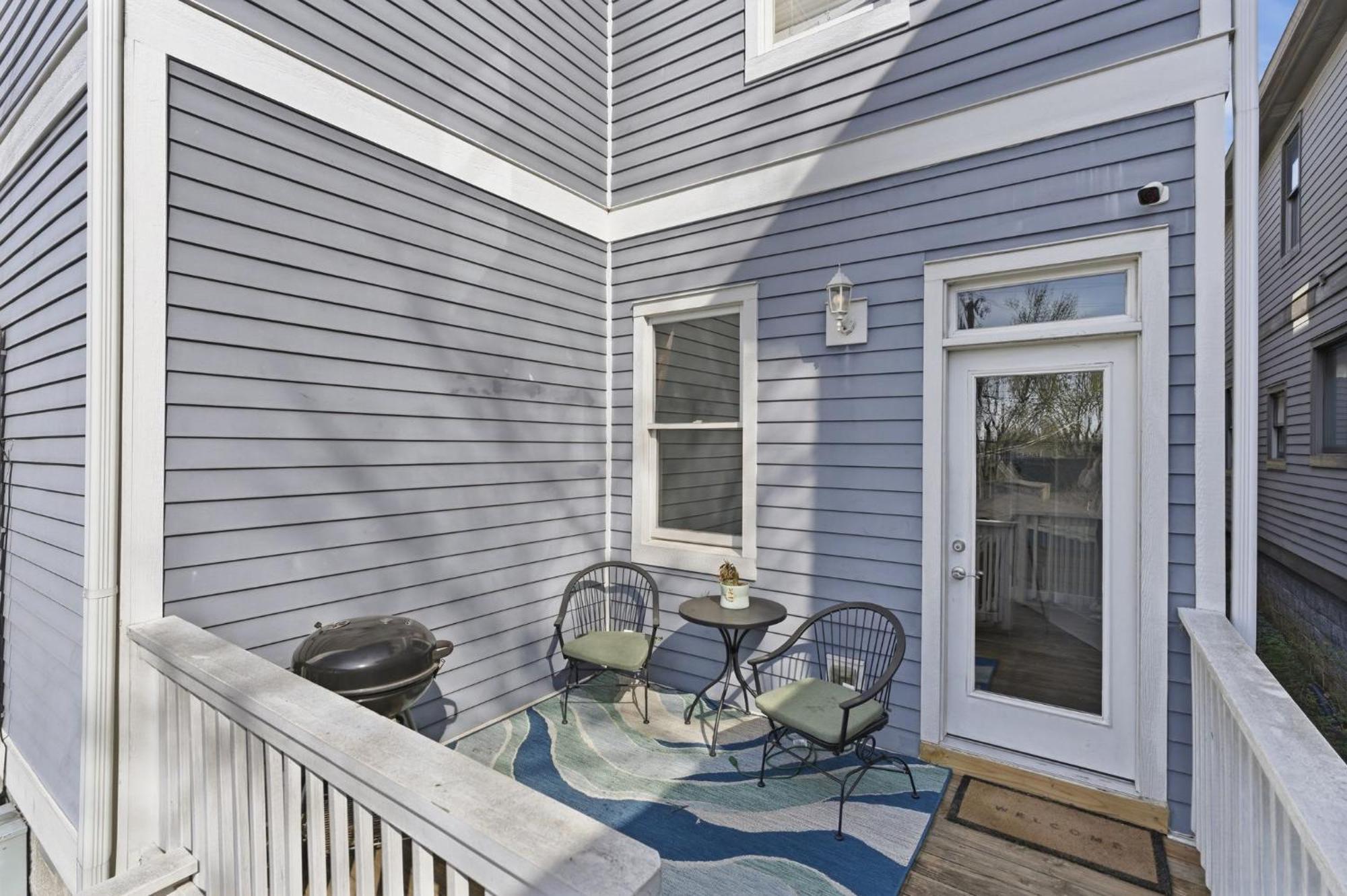 Holiday home New 7 Mins To Broadway Sleeps 8 Nashville