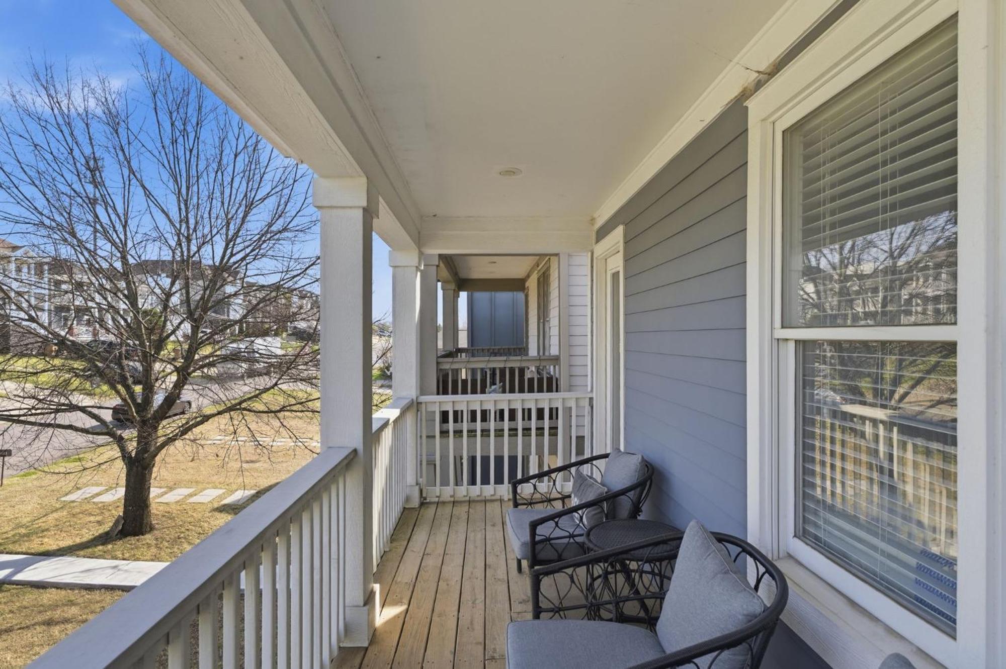 Holiday home New 7 Mins To Broadway Sleeps 8 Nashville
