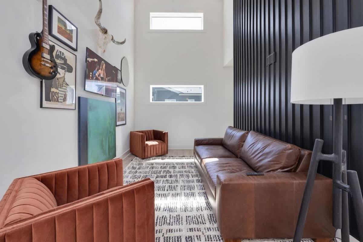 Enchant - Stunning Views - Modern Luxe Holiday home Nashville