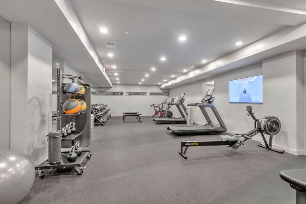 Hyve - Harmony Strum - Walk To Broadway - Pool & Gym Holiday home Nashville