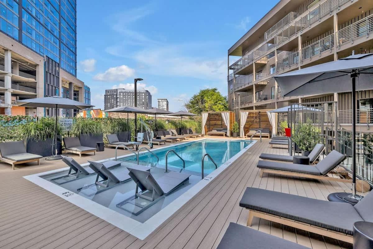 Hyve - Harmony Strum - Walk To Broadway - Pool & Gym Holiday home Nashville