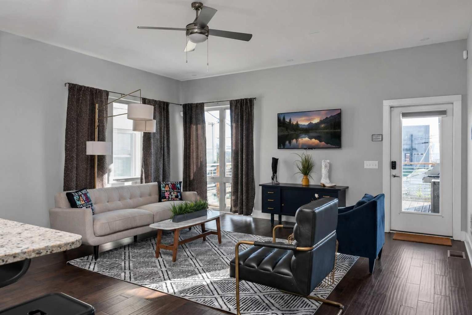 Taylors - Stunning Rooftop Views * Nashville