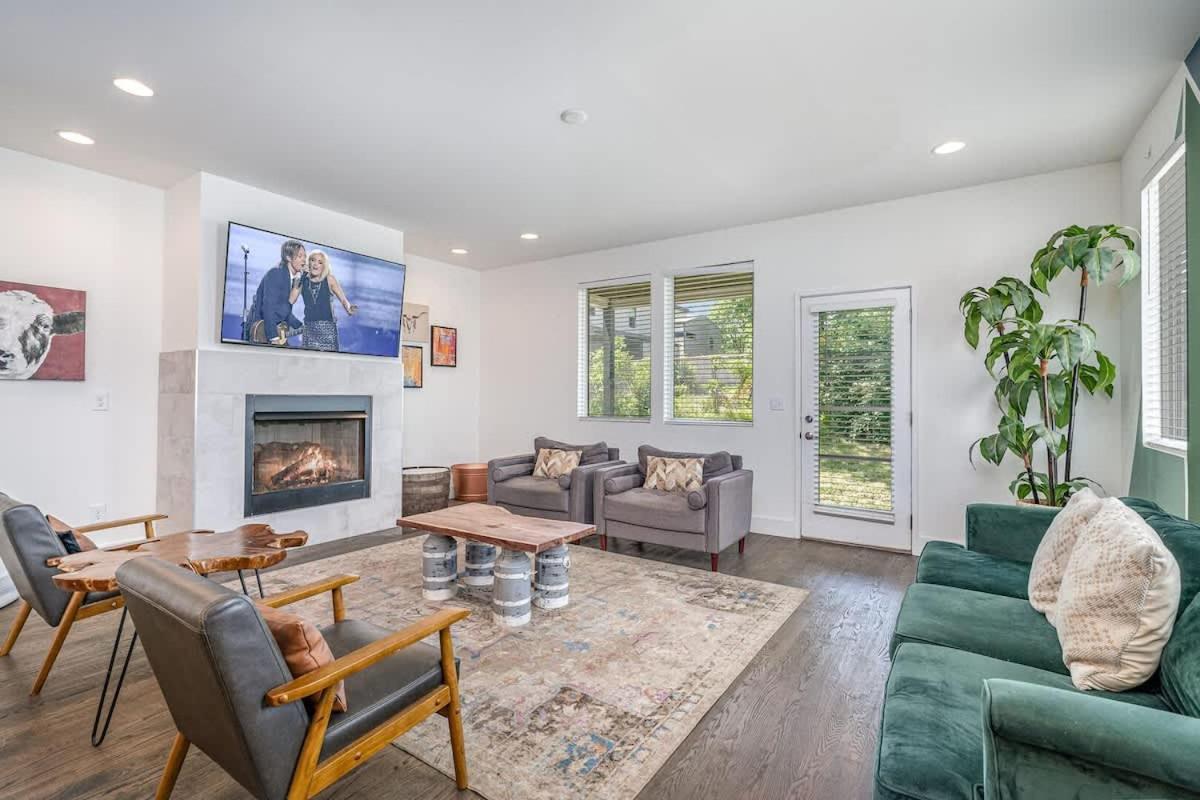 Holiday home Heights-sleeps 12-in Cumberland Heights Nashville