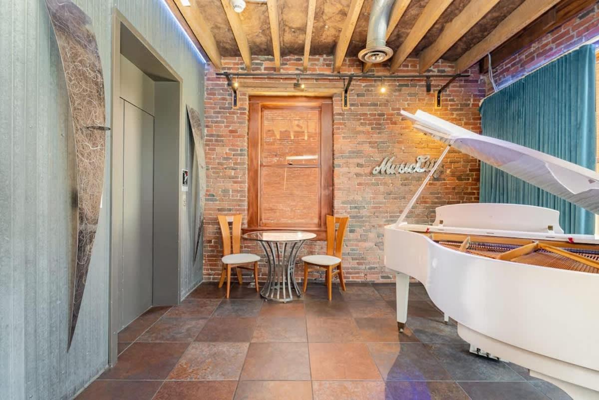 Jamloft - Printers Alley - Walk To Broadway Holiday home *