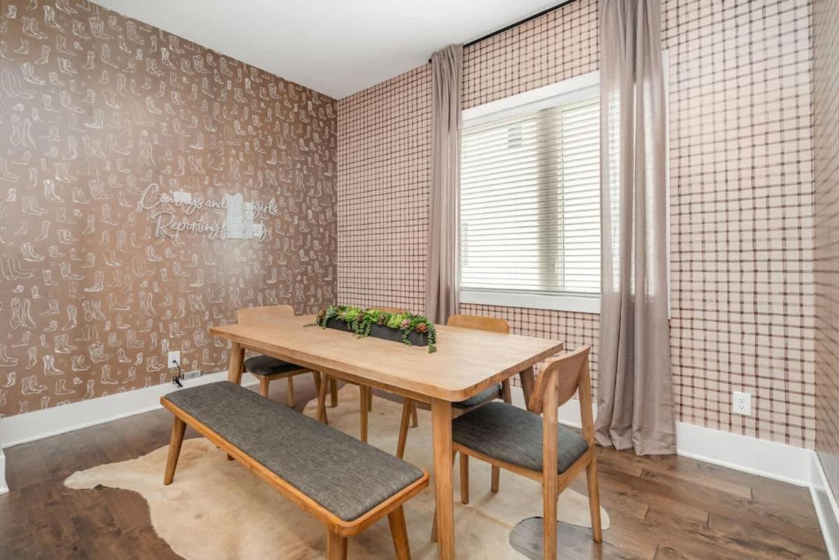 Holiday home Urban Spur-3 Bedroom Townhome-6 Min Nissan Stadium