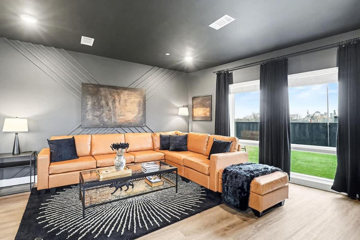 Sunset-expansive Patio & Hot Tub-mins To Broadway