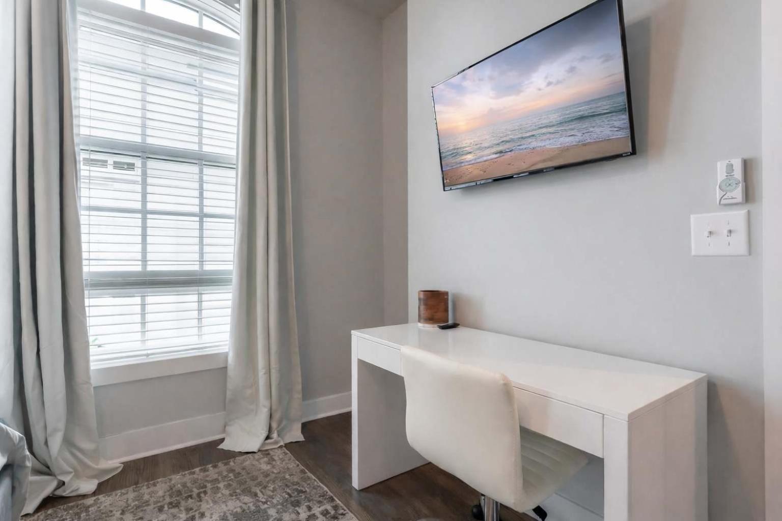 New Side By Side Homes - Sleeps 24