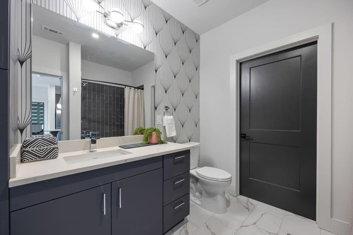 Holiday home Reverb - Odyssey - Pool & Gym - Heart Of Midtown