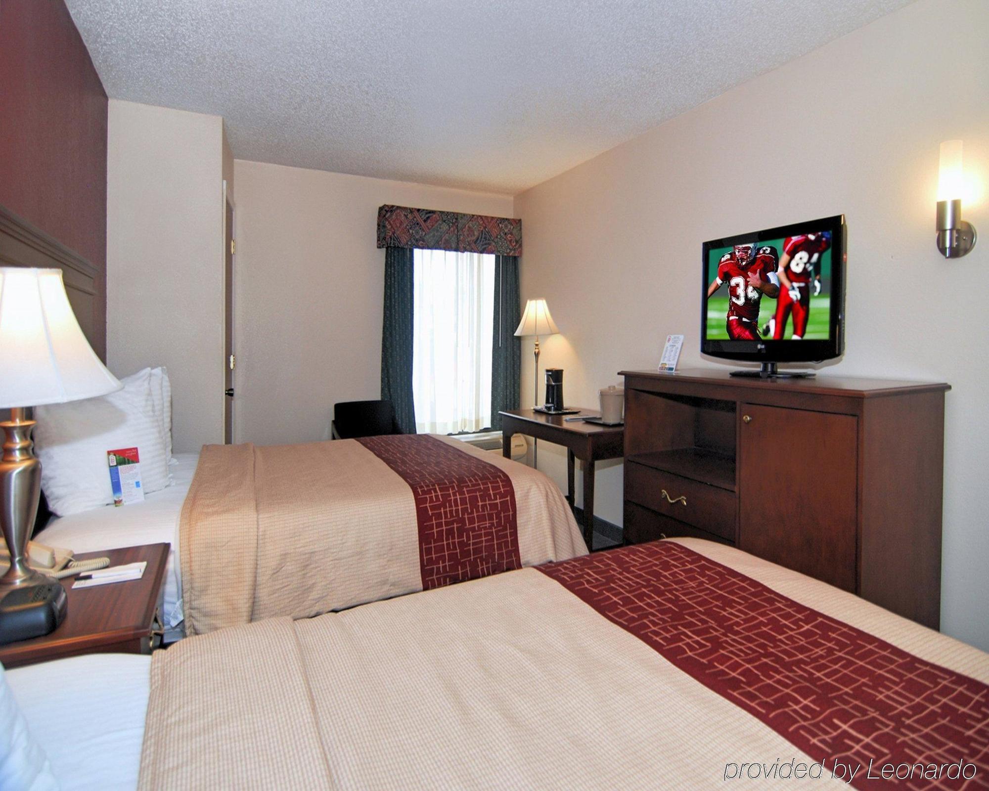 Red Roof - Music Motel