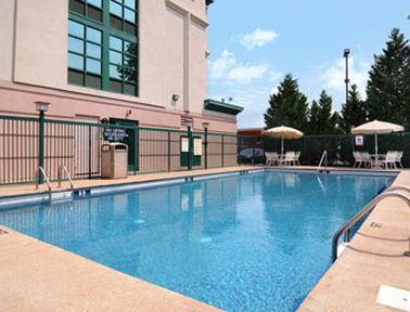 Four Points By Sheraton Airport Hotel