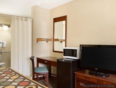 Super 8 By Wyndham West Nashville