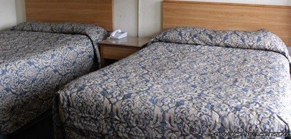 Drake Hotel 2*