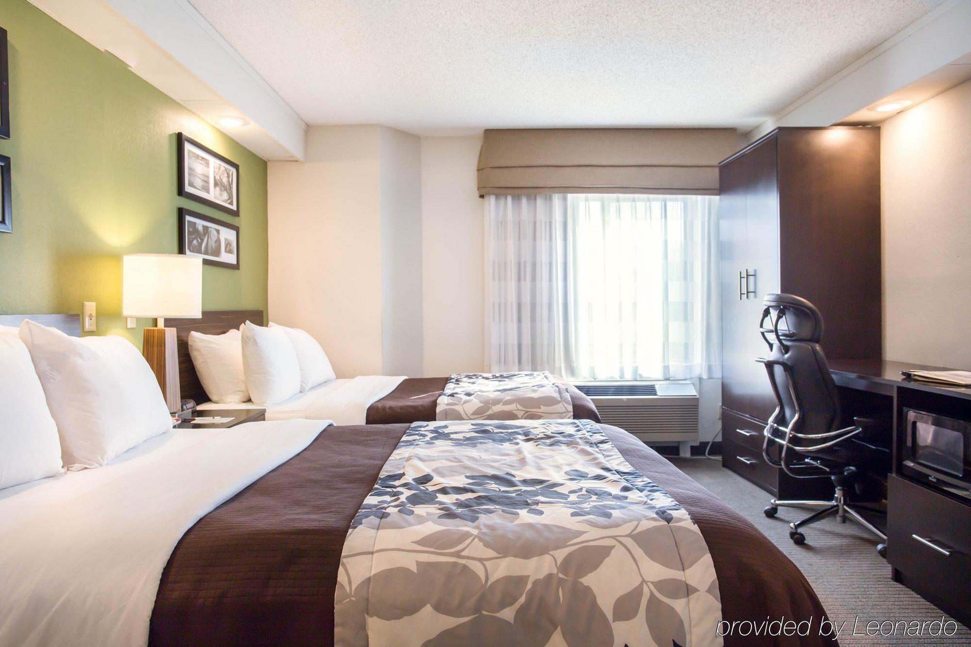 Inn Sleep North - Downtown Area 2*