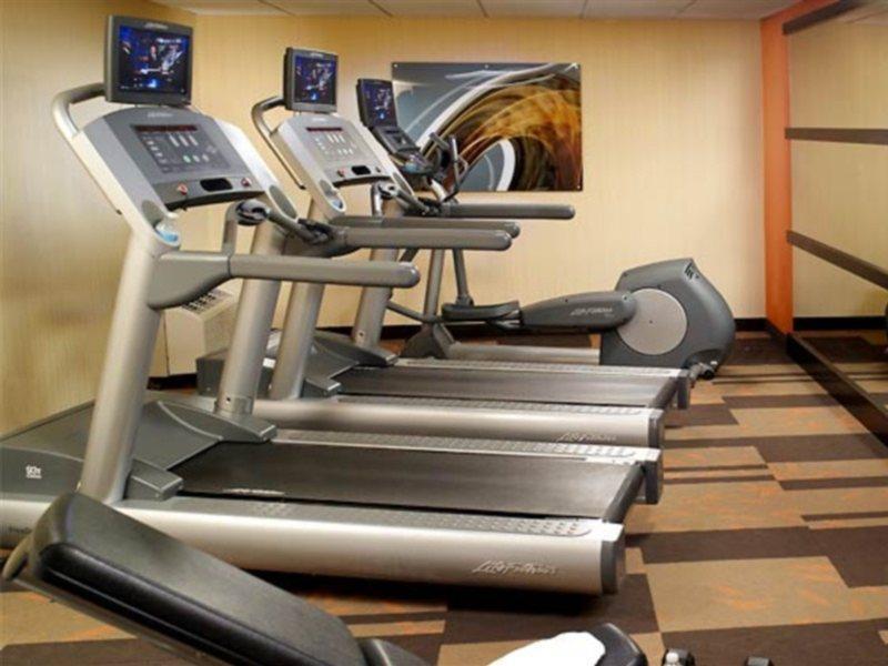 Courtyard By Marriott Airport Nashville