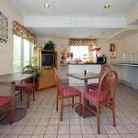 Sleep North - Downtown Area Inn 2*