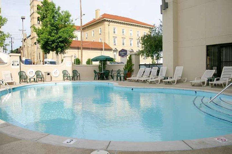 Hampton / Vanderbilt 3*