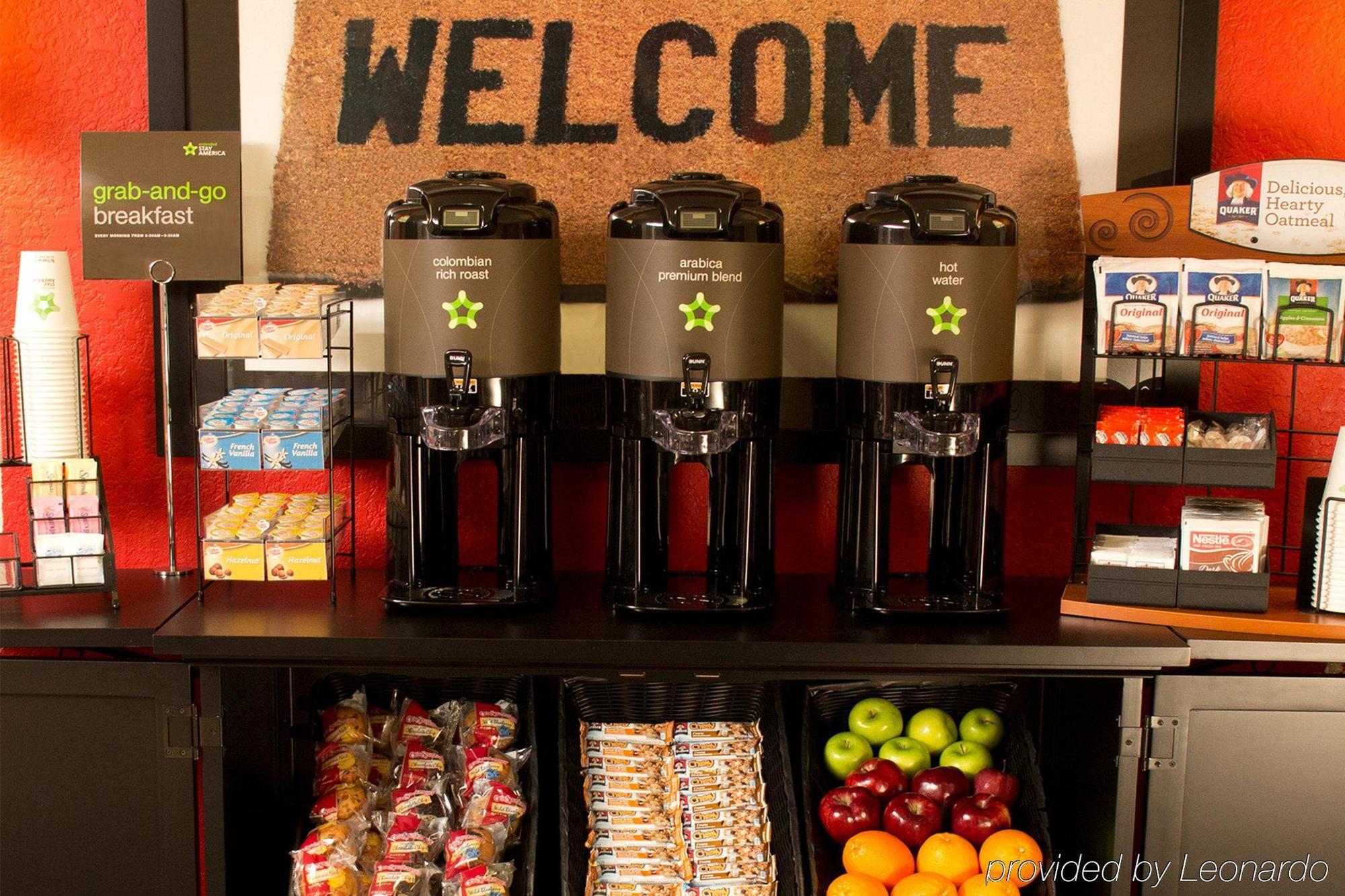 Extended America - - Airport - Music 2*