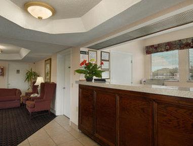 Hotel Super 8 By Wyndham Antioch/nashville South East 2*