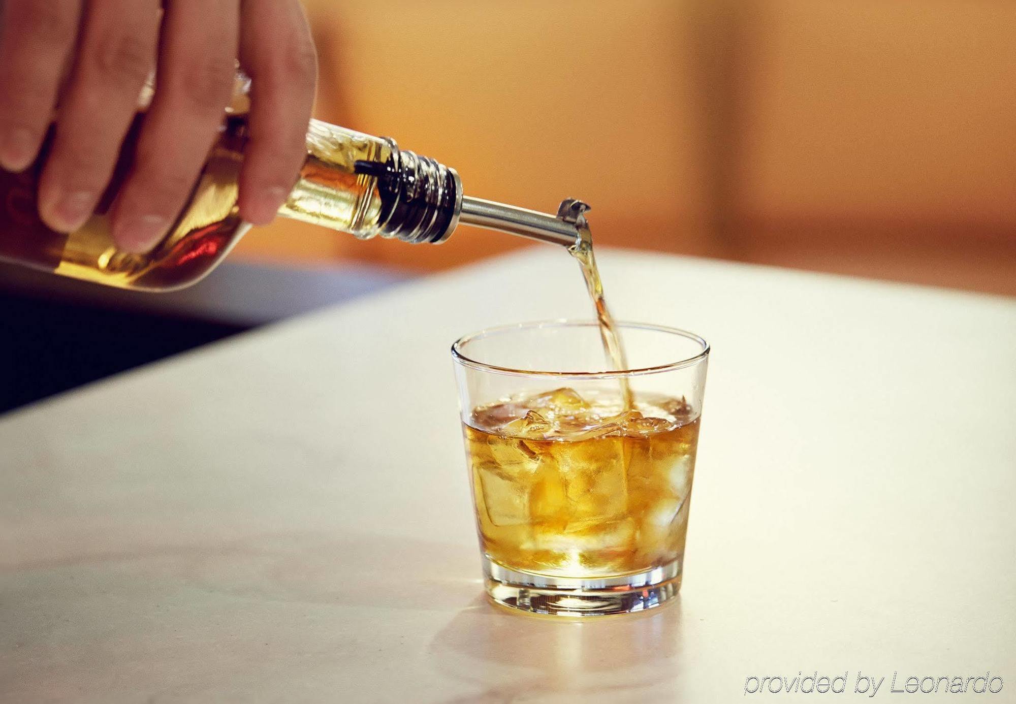 Courtyard By Marriott Airport Hotel Nashville